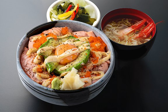 Broiled Salmon & Avocado Tartar Bowl
