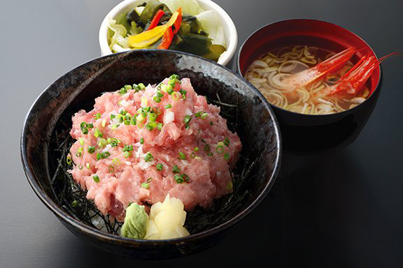 Minced Tuna with Green Onion Bowl
