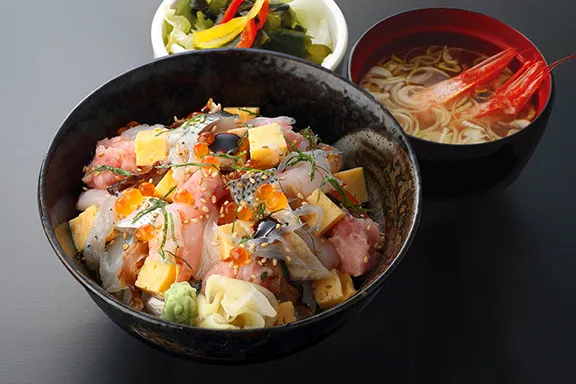 极品天然金枪鱼盖饭