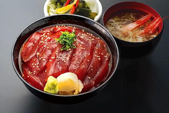 顶级天然金枪鱼盖饭